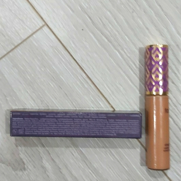 Brand New Tarte Shape Concealer in Tan Sand - Picture 3 of 3